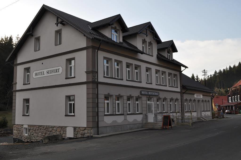 Hotel Seifert Nové Hamry Kültér fotó